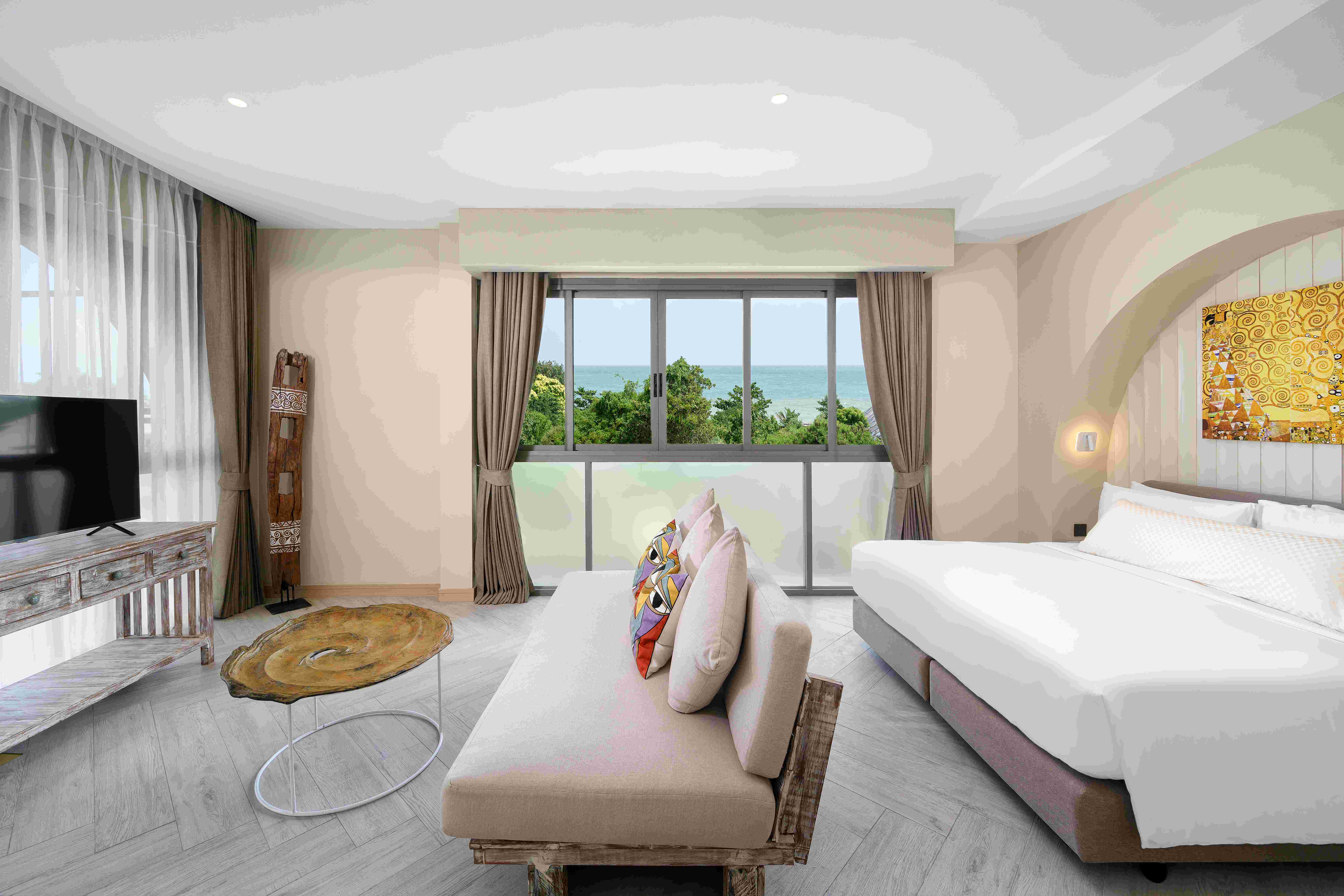 05-csa-premium-family-suite.jpg