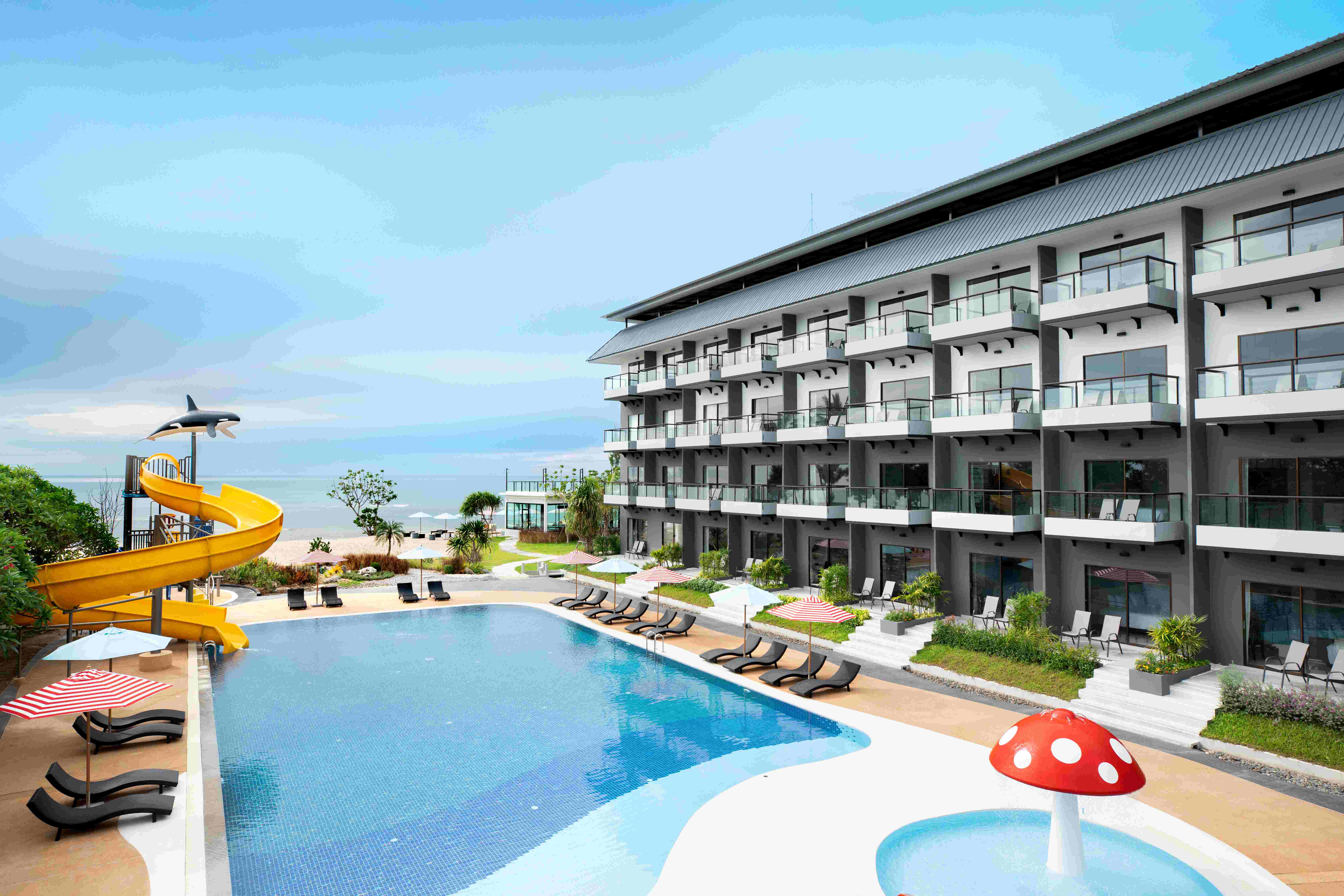 CCH_cch-swimming-pool-07.jpg