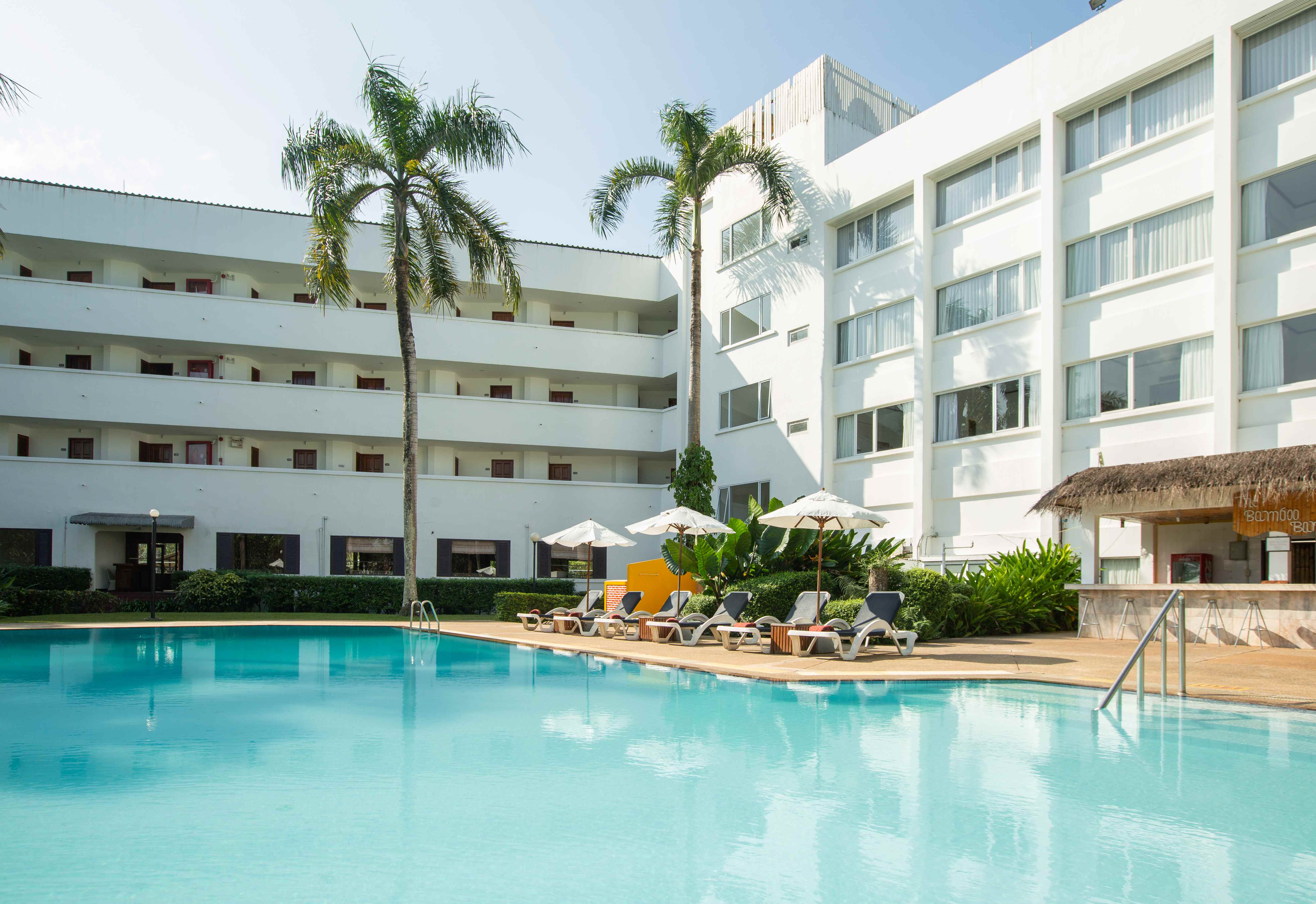 cms-swimming-pool-01.jpg