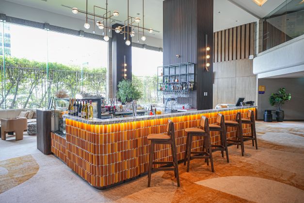 cud-lobby-bar-03.jpg